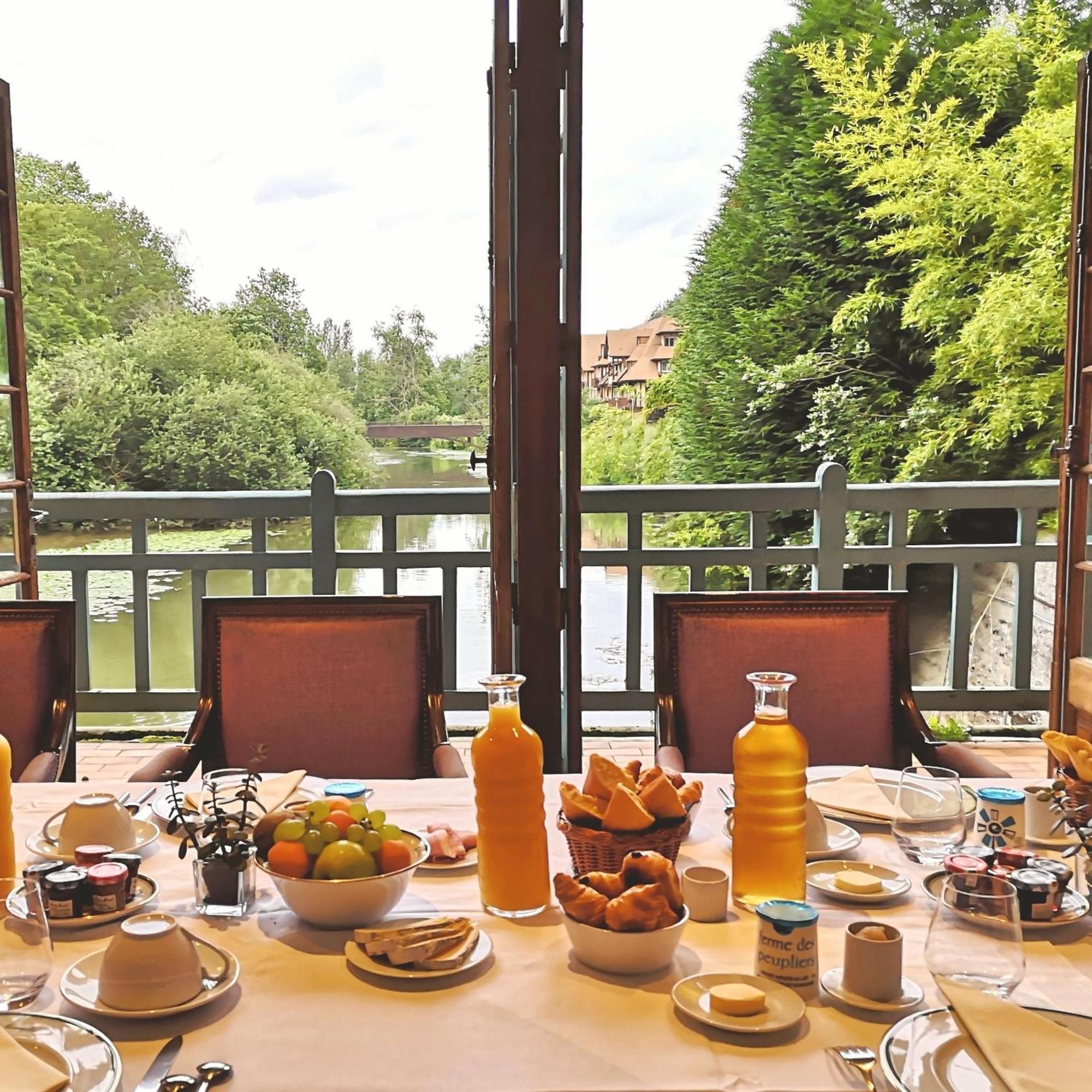 Le Moulin De Connelles Hotel Luaran gambar